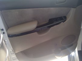 2005 TOYOTA SIENNA, WHITE, LE, 3.3L, AT. FWD,  Z25010